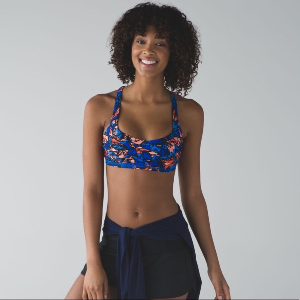 Lululemon Free to Be *H2O